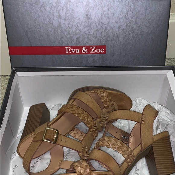 Heels - Picture 3 of 4